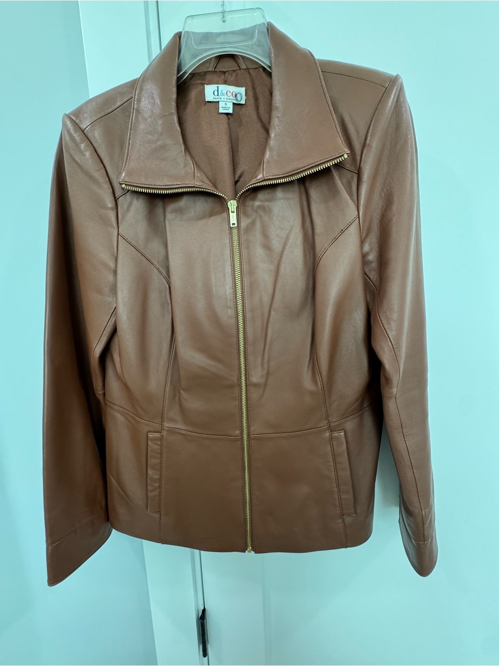 D&co Women’s Brown Leather Zip-Up Jacket with pockets small
